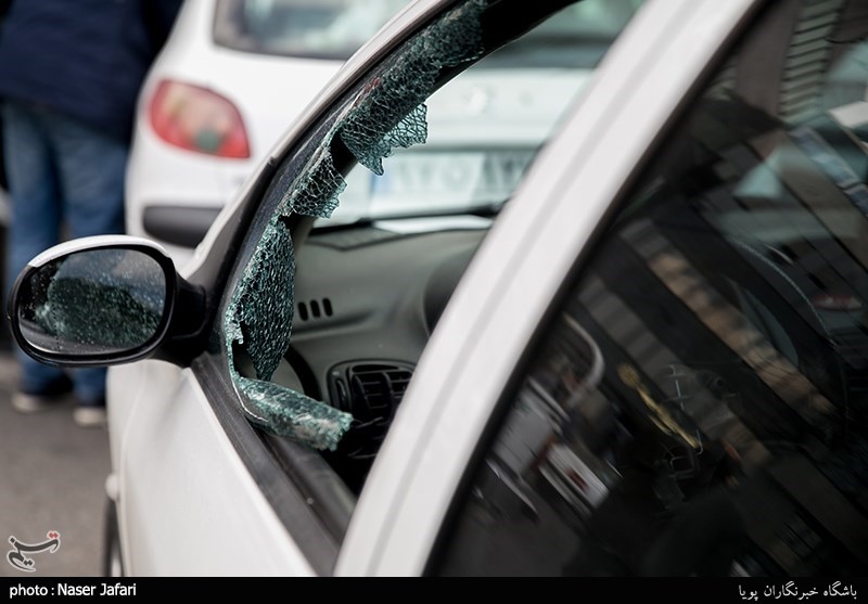 تعقیب و گریز بامدادی پلیس با سارق ایبرگهای پژو 206