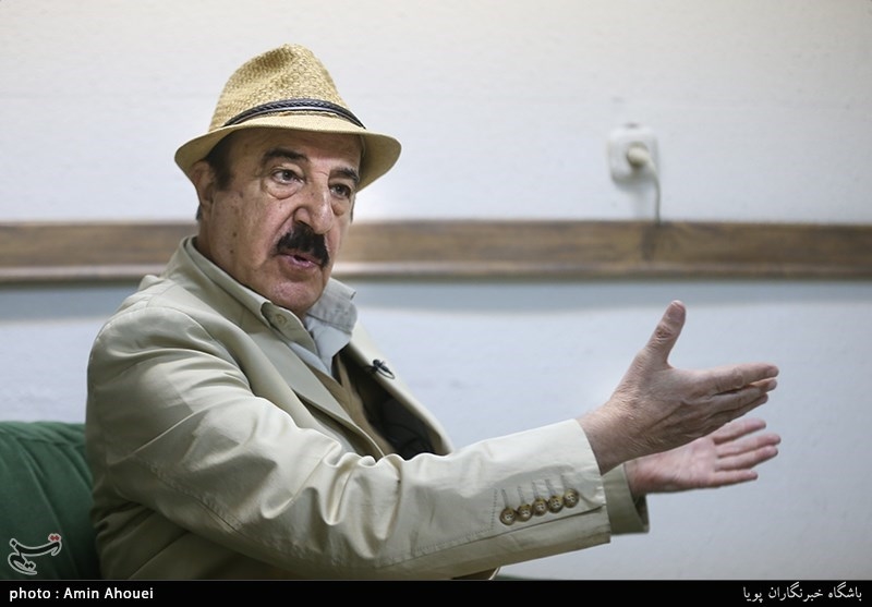 منوچهر آذری بازیگر و گوینده طناز ایرانی