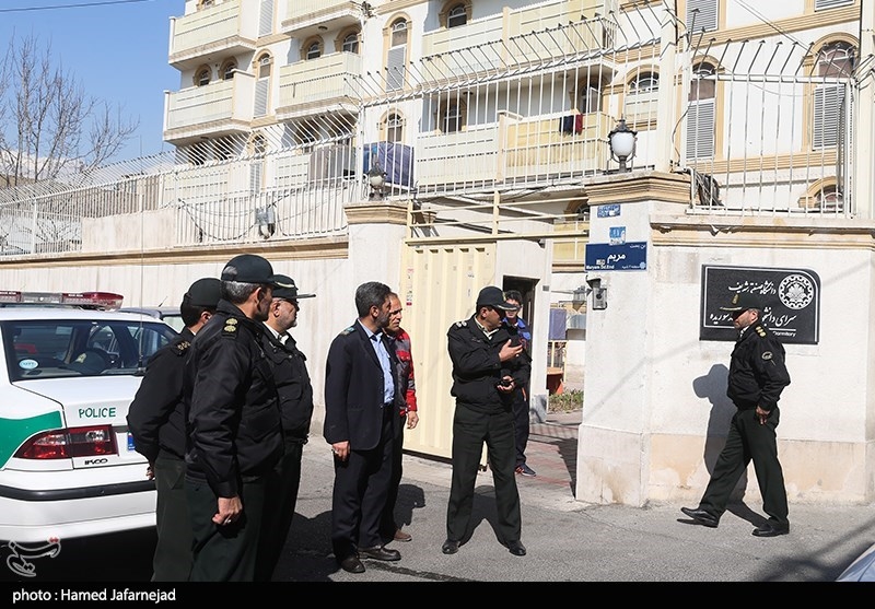 پاکسازی معابر اطراف دانشگاه شریف از معتادان متجاهر