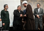 تقدیر از برگزیدگان چهارمین جشنواره سلمان فارسی توسط سردار غلامرضا جلالی رئیس سازمان پدافند غیرعامل