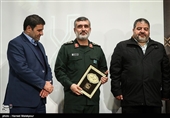 تقدیر از سردار امیرعلی حاجی‌زاده فرمانده نیروی هوافضای سپاه در چهارمین جشنواره سلمان فارسی