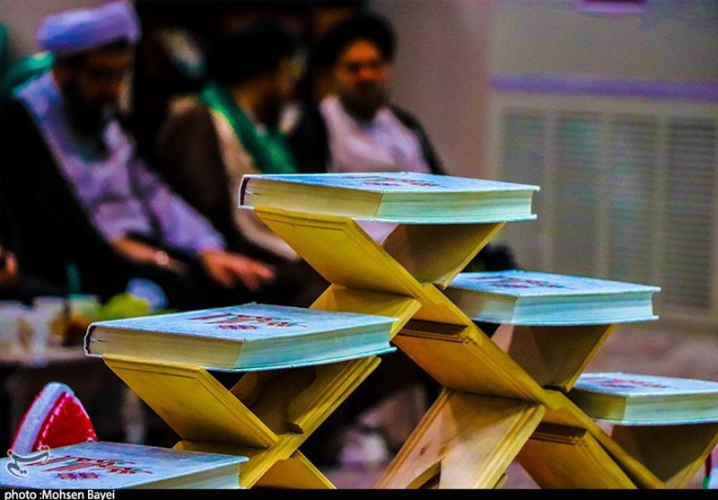 تلویزیون , صدا و سیمای جمهوری اسلامی ایران , ماه مبارک رمضان , بازیگران سینما و تلویزیون ایران , مجریان تلویزیون ایران , کارگردانان سینما و تلویزیون ایران , سریال ایرانی , شبکه های سیمای جمهوری اسلامی ایران , شبکه یک , شبکه دو | شبکه 2 سیمای جمهوری اسلامی ایران , شبکه سه سیما , شبکه پنج | شبکه پنج سیمای جمهوری اسلامی ایران , شبکه نسیم ,