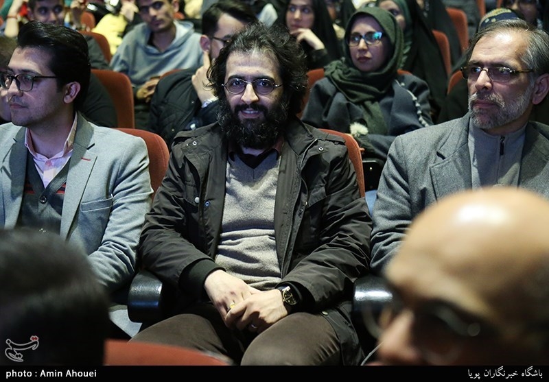 جشن انتشار کتاب اکنون