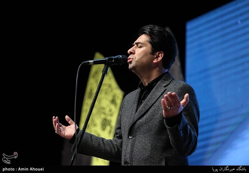 جشن انتشار کتاب اکنون