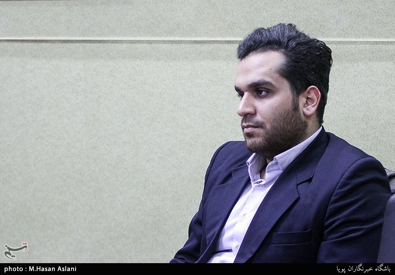 نشست نقد و بررسی کتاب کاخ سعدآبادی