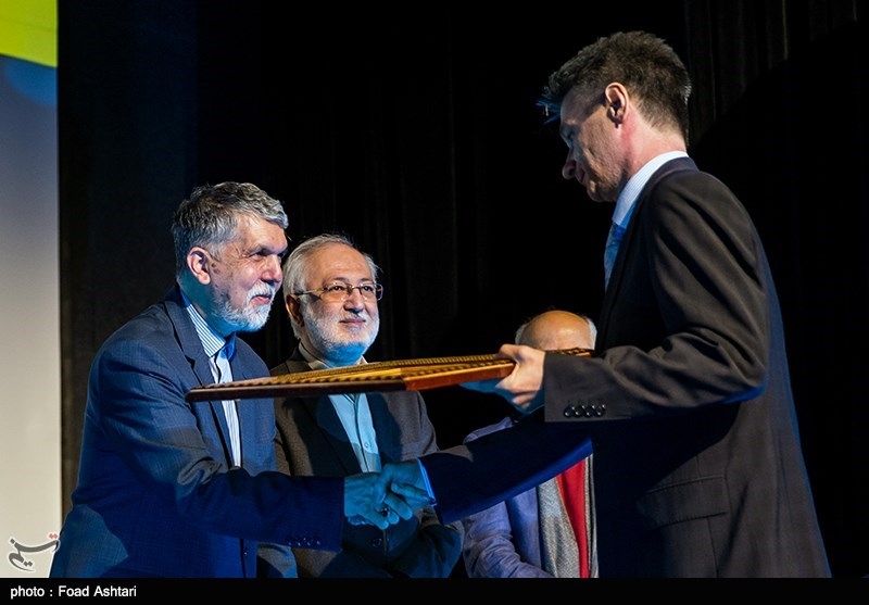 اختتامیه چهارمین دوسالانه بین‌المللی کارتون کتاب