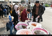 Shoppers Swarms Tajrish in North Tehran ahead of Nowruz