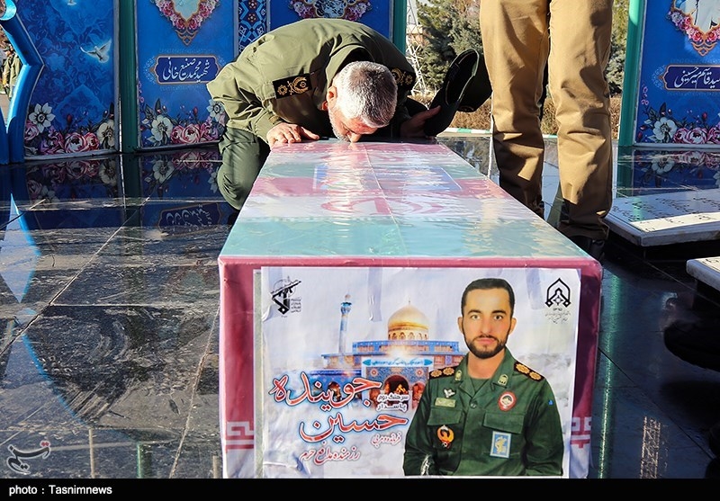 مراسم تشییع شهید حسین جوینده