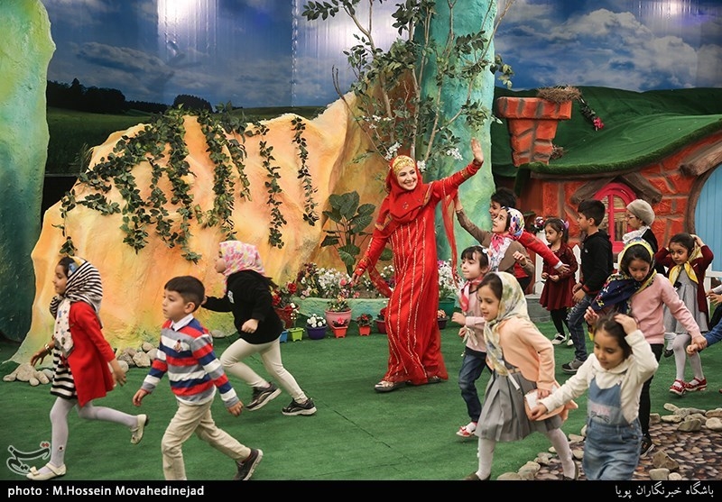 پشت صحنه برنامه تلویزیونی دهکده کوهستانی