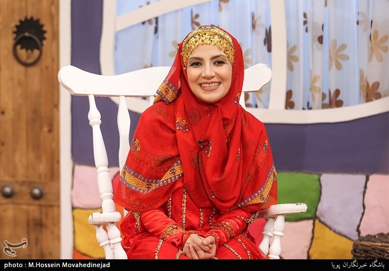 ملیکا زارعی مجری برنامه تلویزیونی دهکده کوهستانی