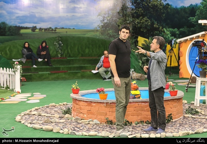 پشت صحنه برنامه تلویزیونی دهکده کوهستانی