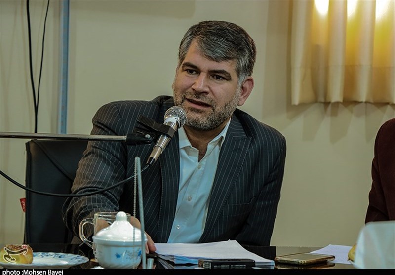 نماینده مردم کاشان در مجلس: توافق 2 وزارتخانه برای ایجاد تشکیل شهرک ماهیان زینتی در راوند