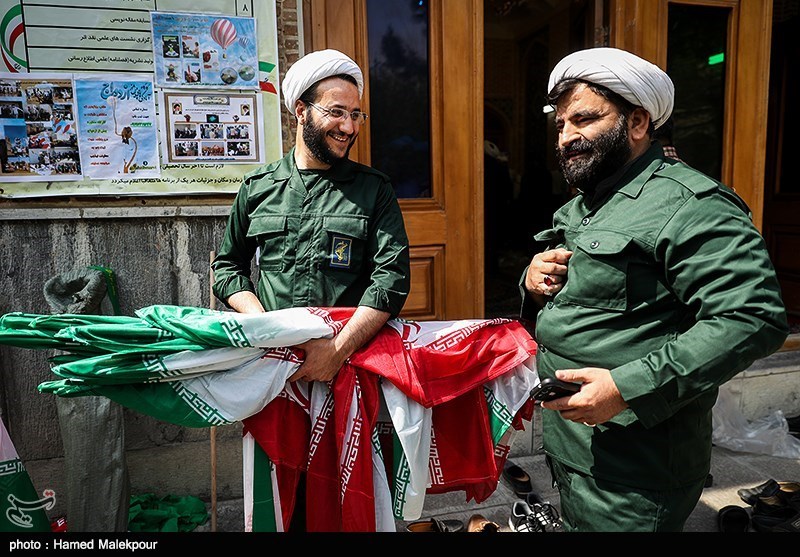 تجمع طلاب و روحانیون حوزه علمیه مروی در حمایت از سپاه