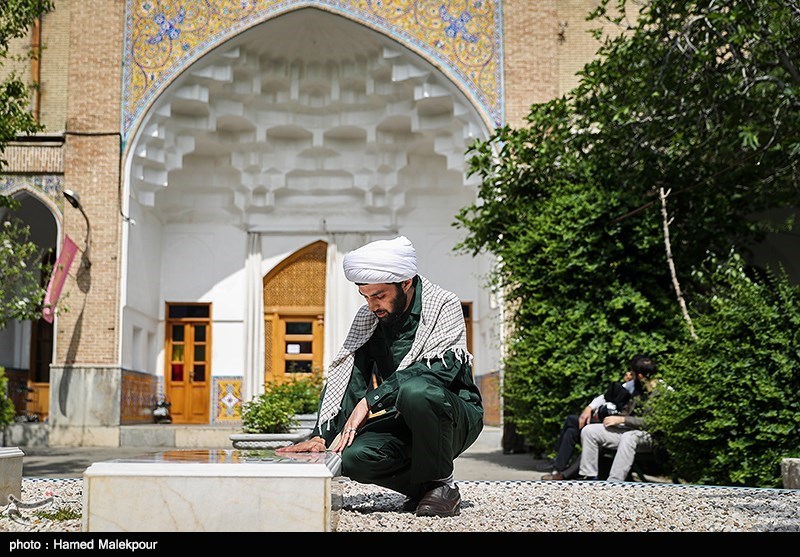 تجمع طلاب و روحانیون حوزه علمیه مروی در حمایت از سپاه