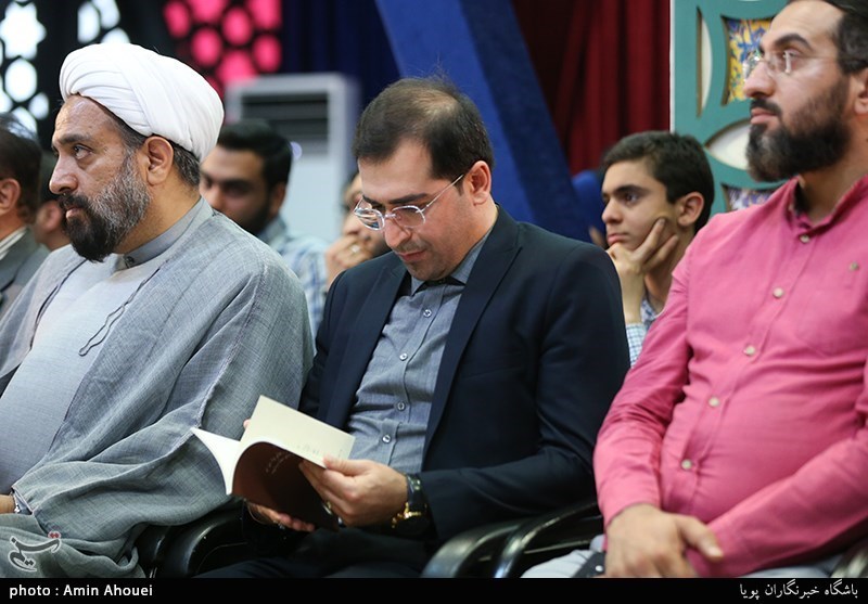 رونمایی از پنجمین مجموعه شعر سیدحمیدرضا برقعی