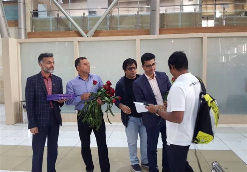 کاروان تیم فوتبال الوصل امارات وارد اصفهان شد