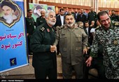 سرلشکر سیدحسن فیروزآبادی و سرلشکر قاسم سلیمانی فرمانده نیروی قدس سپاه در مراسم تودیع و معارفه فرمانده کل سپاه پاسداران انقلاب اسلامی