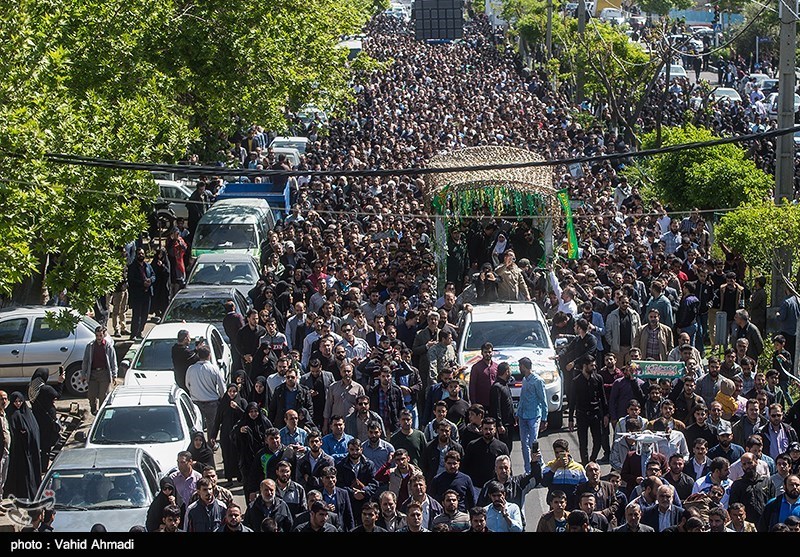 تشییع پیکر شهید مدافع حرم مجید قربانخانی