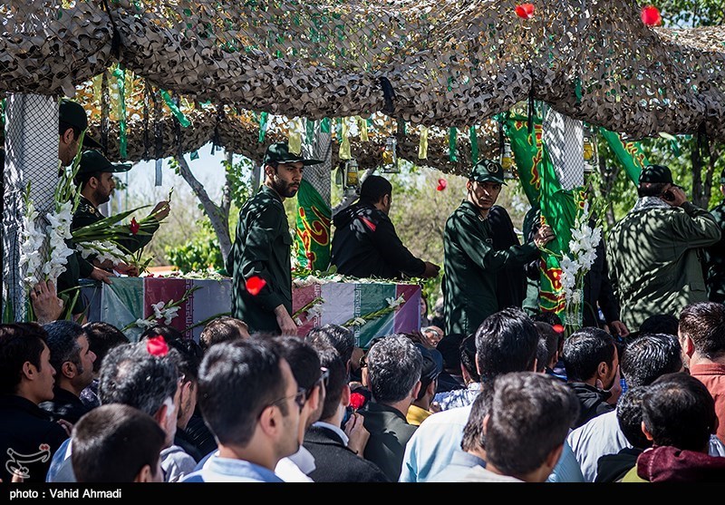 تشییع پیکر شهید مدافع حرم مجید قربانخانی