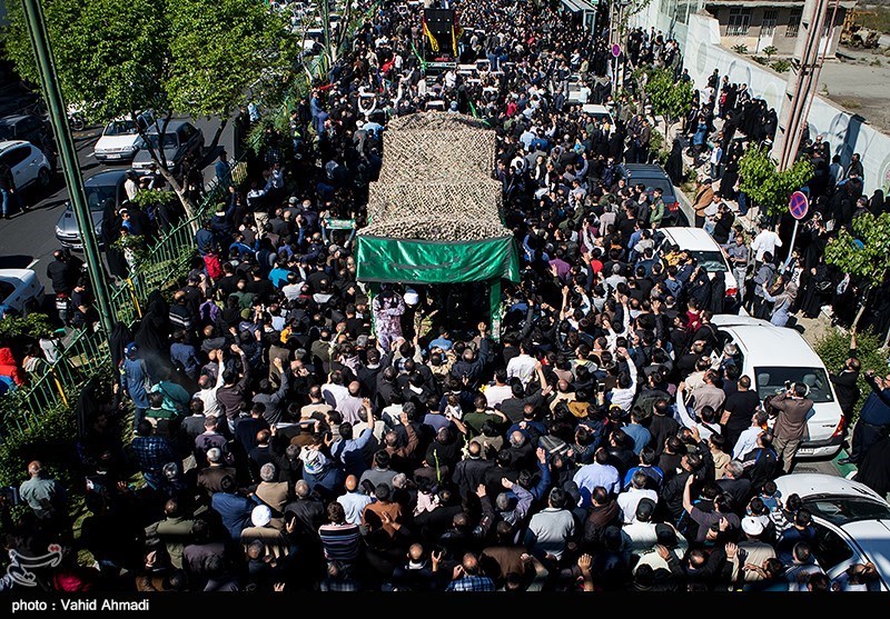 تشییع پیکر شهید مدافع حرم مجید قربانخانی
