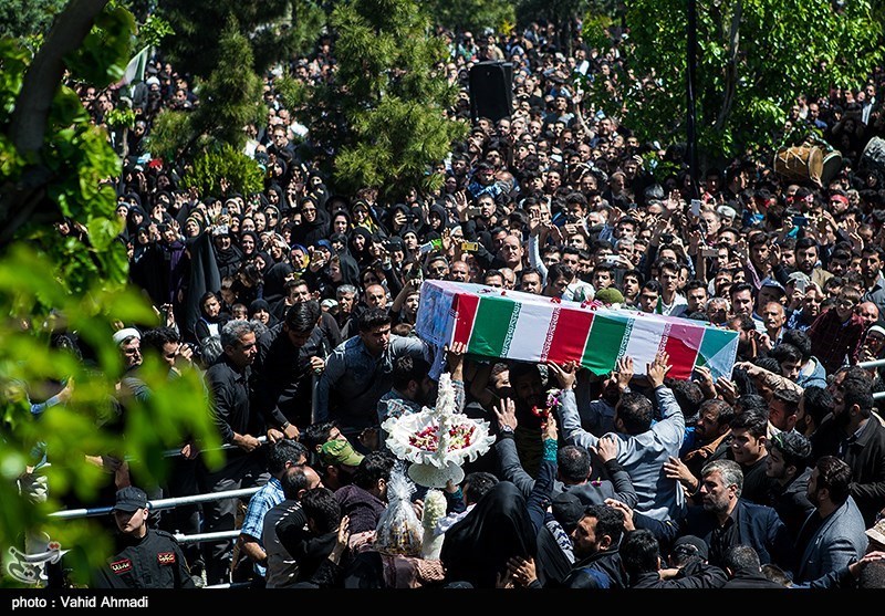 تشییع پیکر شهید مدافع حرم مجید قربانخانی