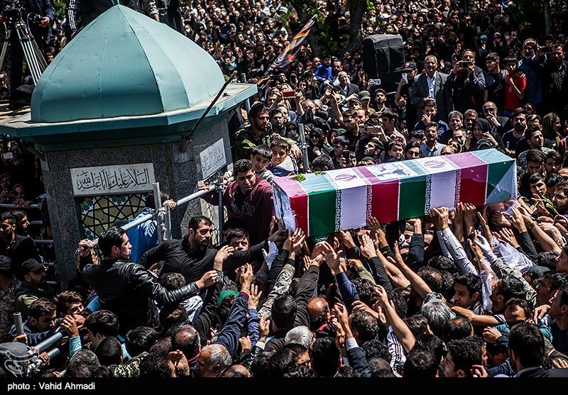 تشییع پیکر شهید مدافع حرم مجید قربانخانی