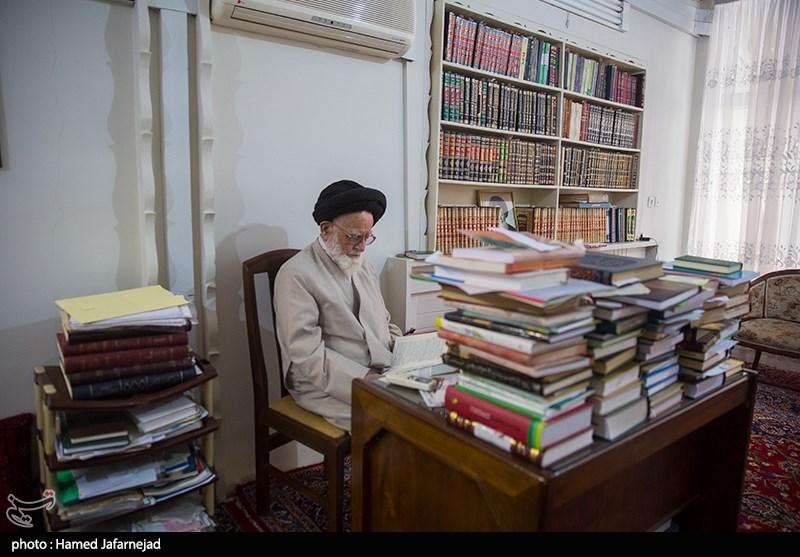 آیت‌الله سیدهاشم حمیدی  شاگرد امام خمینی(ره) و مدرس سطح عالی اخلاق و خارج از فقه