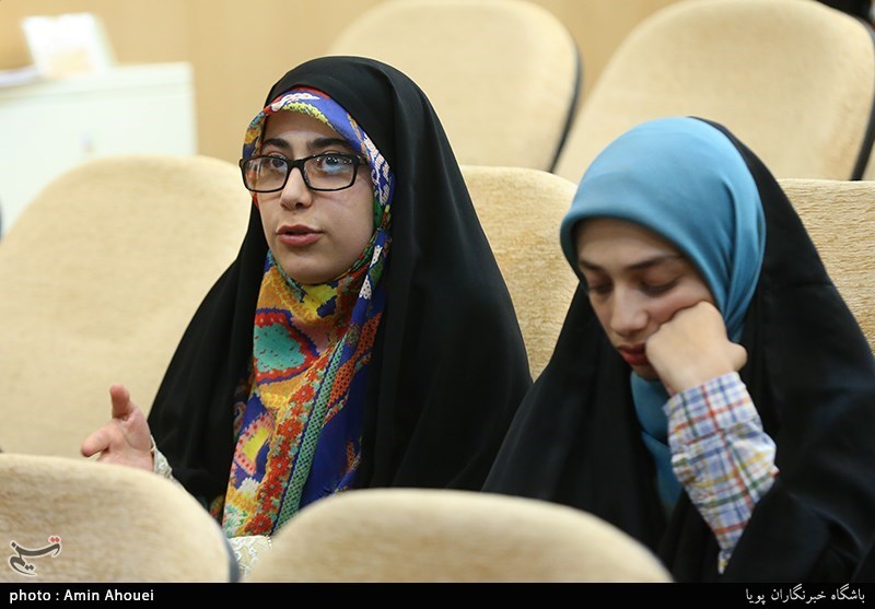 نشست حجاب راه رستگاری