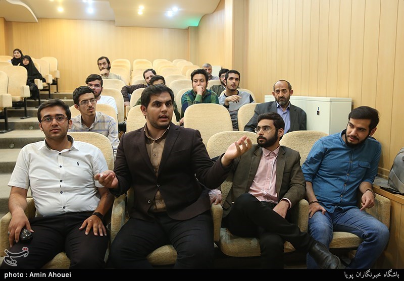 نشست حجاب راه رستگاری