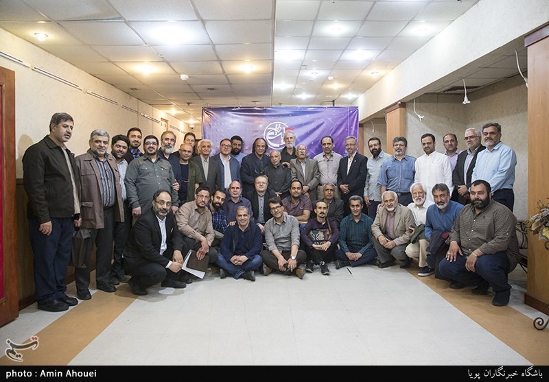 مراسم تکریم و معارفه مدیر انجمن عکاسان انقلاب و دفاع مقدس