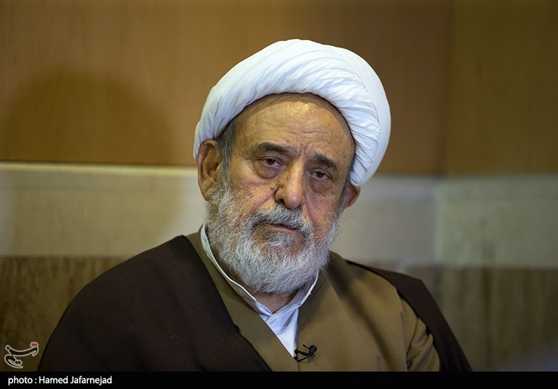 حجت الاسلام و المسلمین حسین انصاریان استاد اخلاق