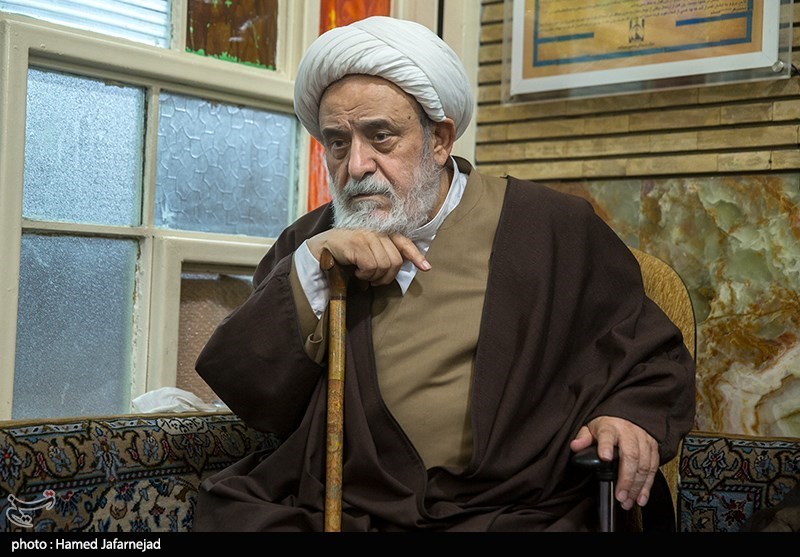 حجت الاسلام و المسلمین حسین انصاریان استاد اخلاق