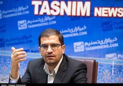 باید به رویکرد دهه 80 در برخورد با اراذل و اوباش برگردیم