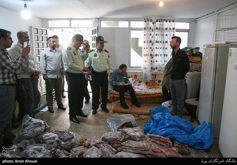 کشف انبار گوشت های فاسد