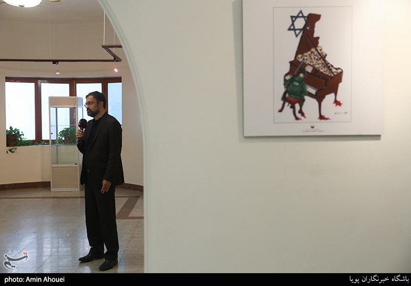 سید مسعود شجاعی طباطبایی کاریکاتوریست و مدیر مرکز هنرهای تجسمی حوزه هنری