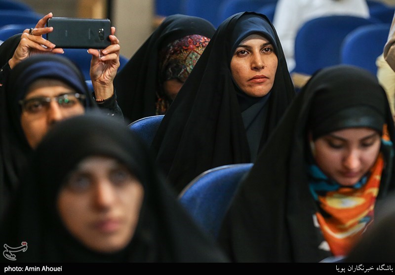 بیست و پنجمین محفل شعر قرار