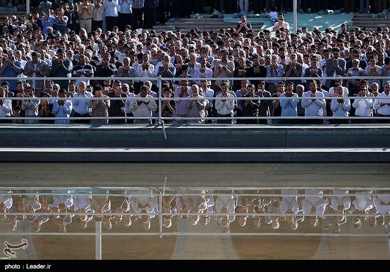 اقامه نماز عید سعید فطر در مصلای امام خمینی (ره)