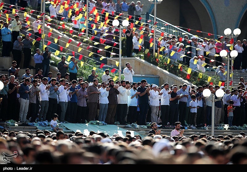اقامه نماز عید سعید فطر در مصلای امام خمینی (ره)