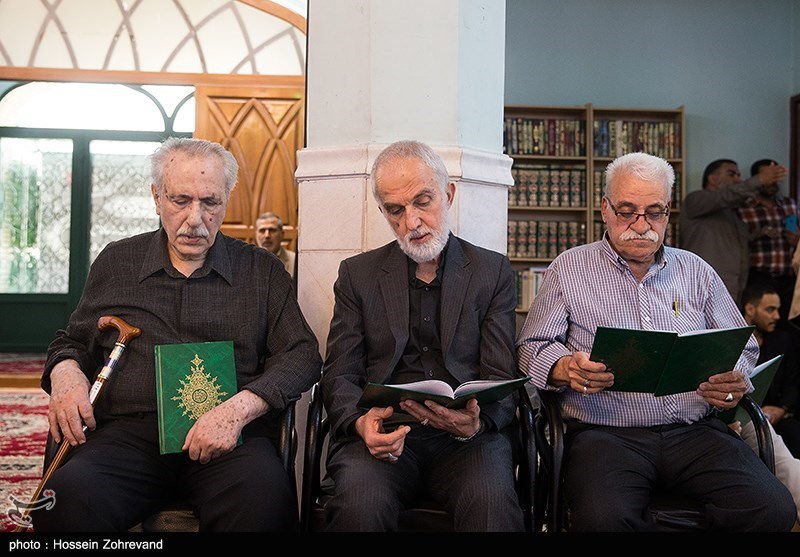 مراسم یادبود مادر شهیدان اسفندقه