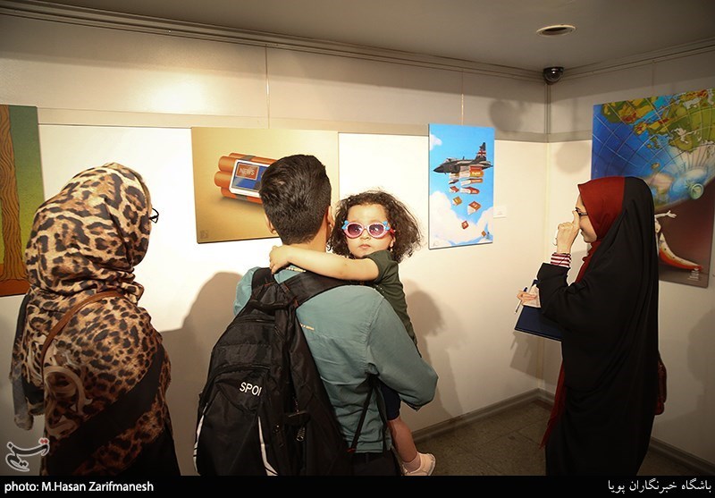 افتتاحیه نمایشگاه کارتون و کاریکاتور