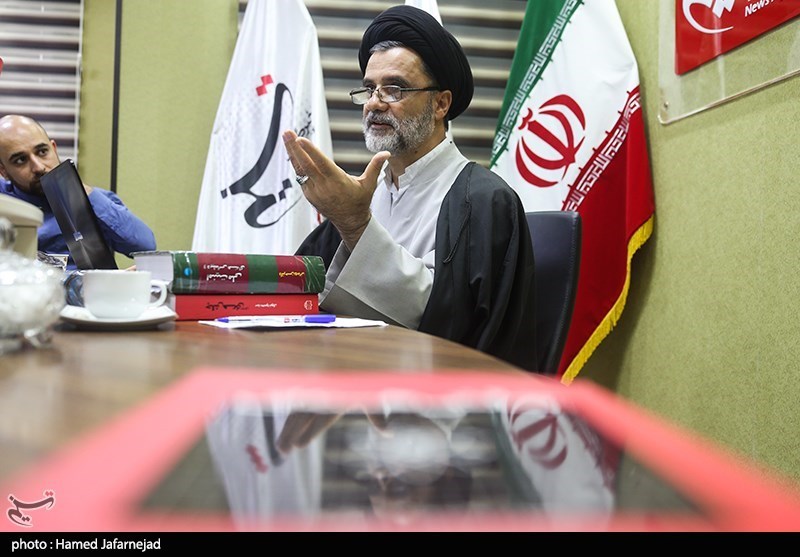 حجت الاسلام سیدمحمود نبویان نویسنده کتاب چالش هسته ای