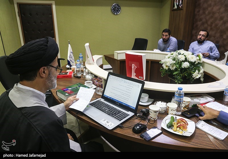 حجت الاسلام سیدمحمود نبویان نویسنده کتاب چالش هسته ای