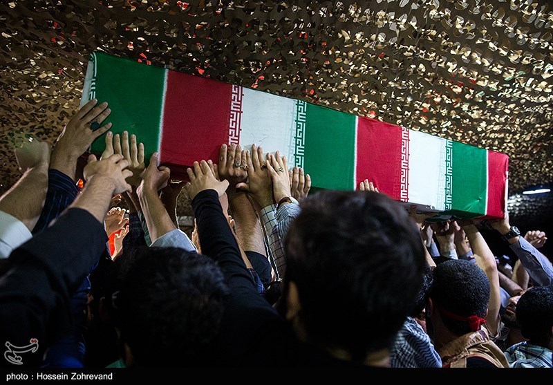 مراسم وداع با پیکر مطهر شهید مدافع حرم محمد جنتی