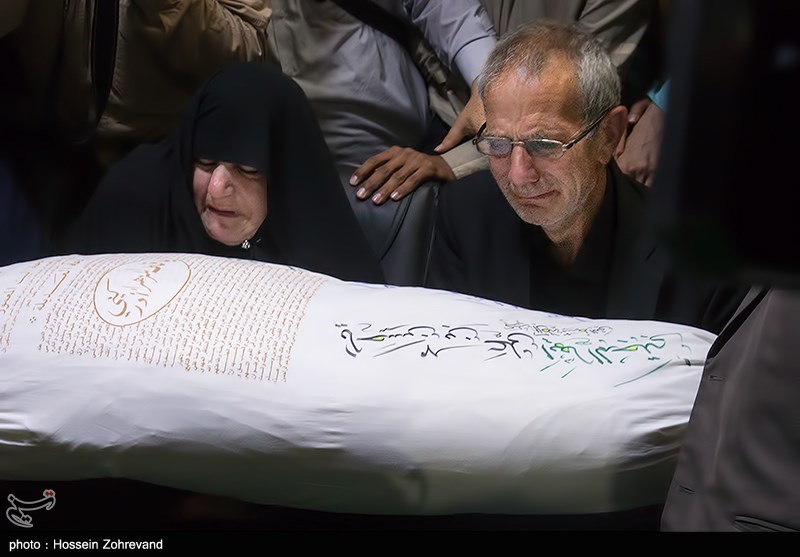 مراسم وداع با پیکر مطهر شهید مدافع حرم محمد جنتی