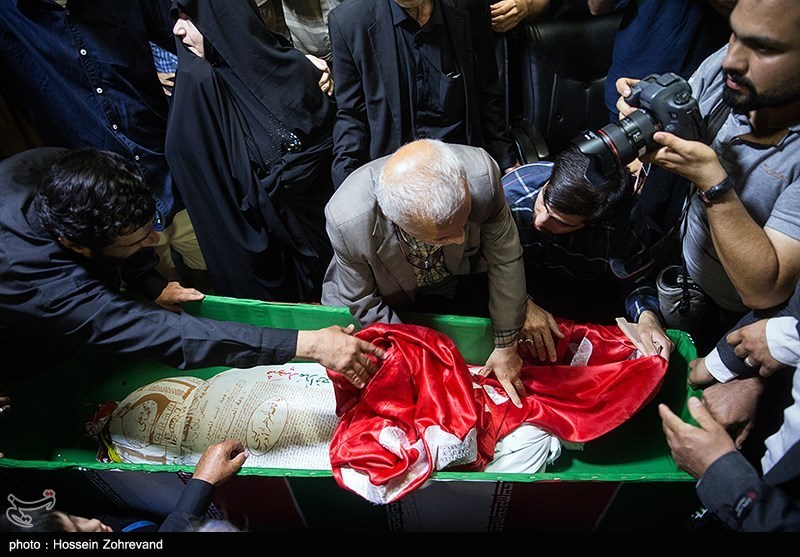 مراسم وداع با پیکر مطهر شهید مدافع حرم محمد جنتی