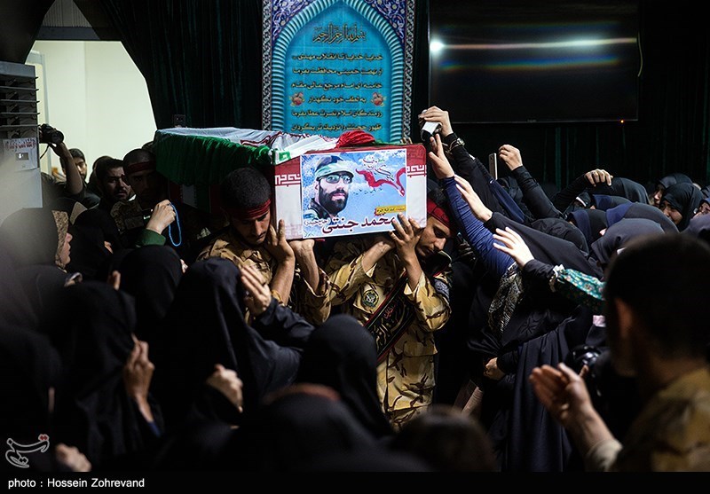 مراسم وداع با پیکر مطهر شهید مدافع حرم محمد جنتی