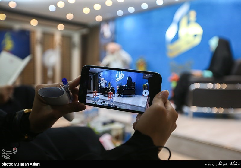 بیست و ششمین محفل شعر قرار