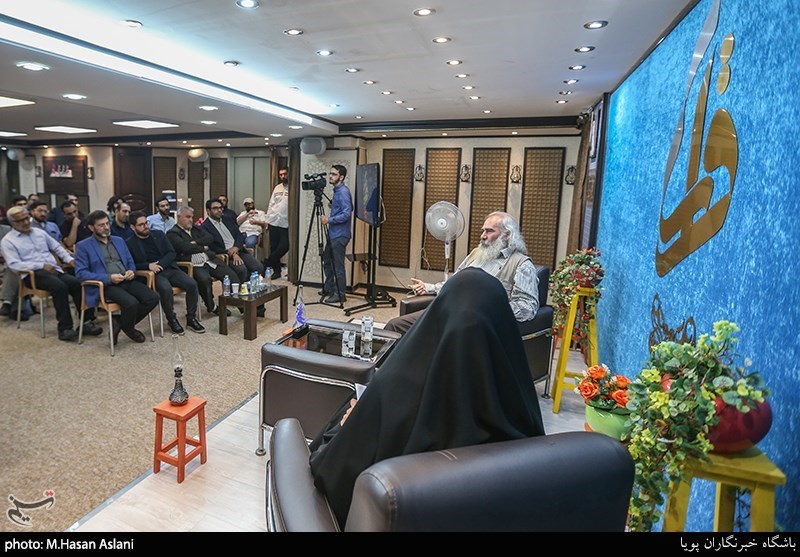 بیست و ششمین محفل شعر قرار