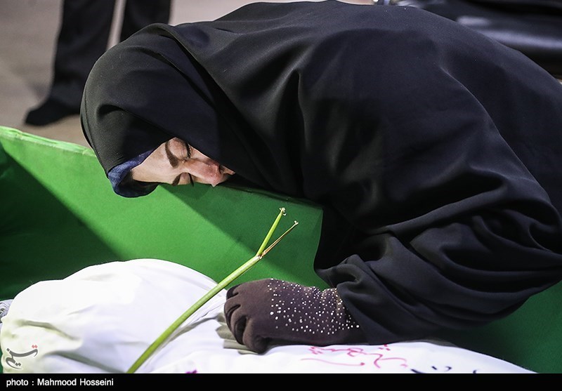 وداع با پیکر 4 شهید تازه شناسایی شده دفاع مقدس