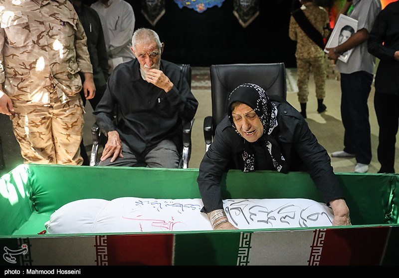 وداع با پیکر 4 شهید تازه شناسایی شده دفاع مقدس